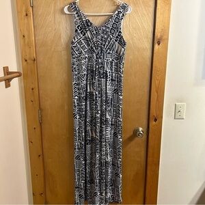 Loft women’s Maxi dress black and light gray size Medium
